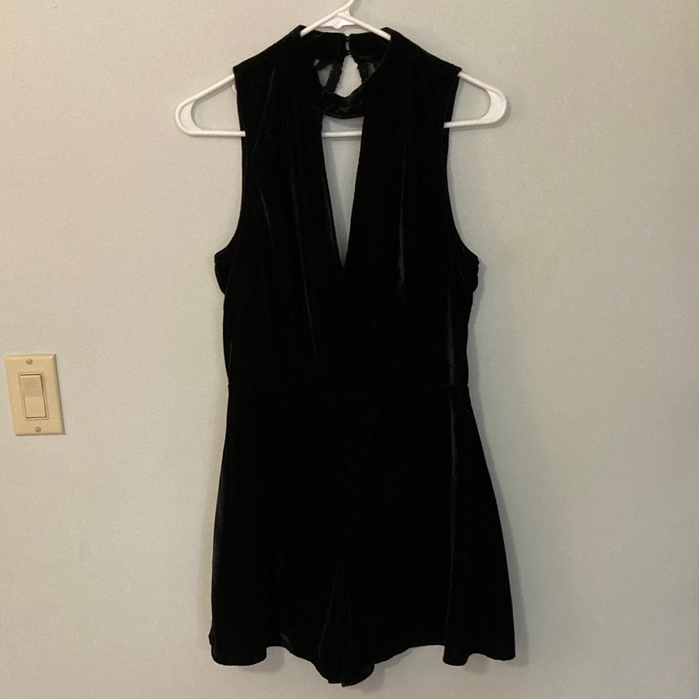 Abercrombie & Fitch Velvet Sleeveless V-Neck Romper